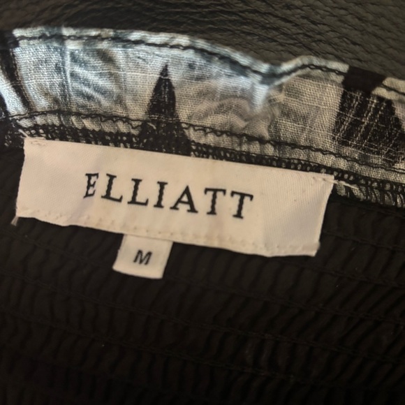 Elliatt Natalie los smocked black floral print dress - Size M - Picture 6 of 6